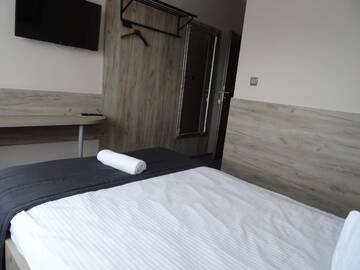 Фото номера Двухместный номер с 1 кроватью Отели типа «постель и завтрак» Pro Bed &amp; Breakfast г. Osielsko 9