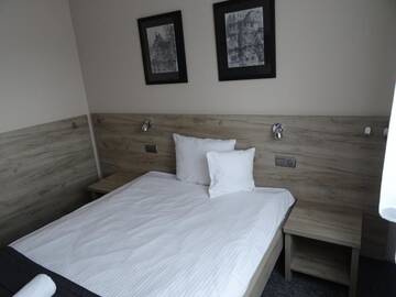 Фото номера Двухместный номер с 1 кроватью Отели типа «постель и завтрак» Pro Bed &amp; Breakfast г. Osielsko 7